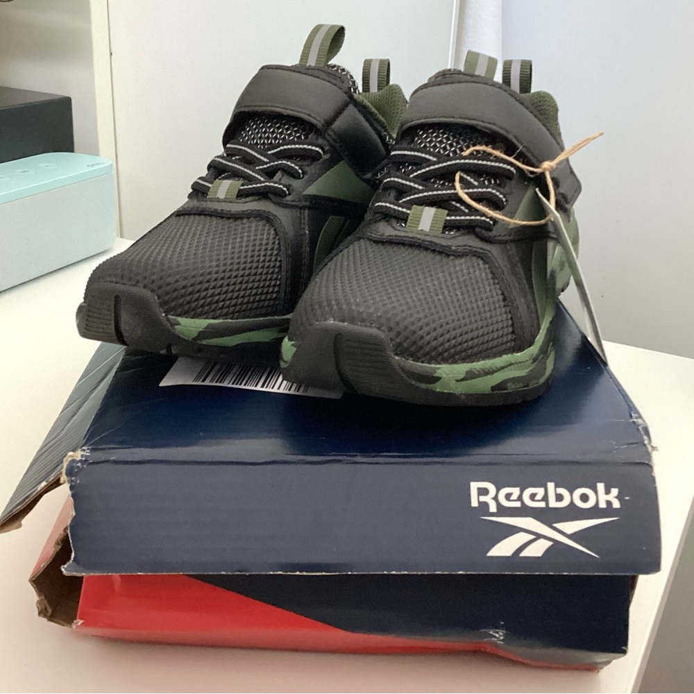 \Reebok\ NWT Boy’s Durable Xt Alt Running Shoes - Picture 10 of 10